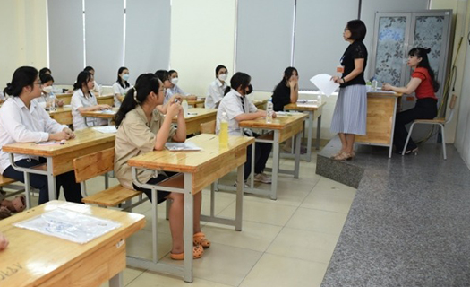 Thi tốt nghiệp THPT 2024: Gần 70.000 thí sinh được miễn thi Ngoại ngữ